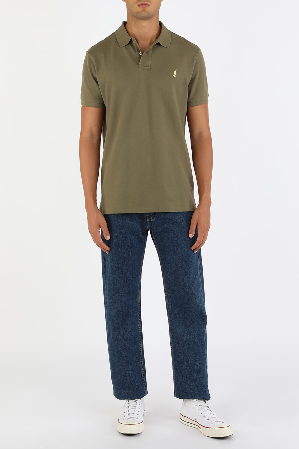 תמונת כל הלוק של Short Sleeve 2 Buttons Polo Shirt in Olive Green